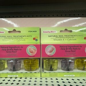 NWT- bundle of 2  Amazing Shine Natural Nail Treatments Kit.